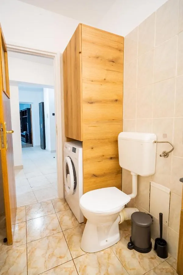 City Center Apartment With Skyline View Bukarest Románia